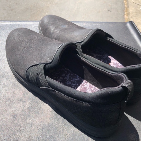 Clarks 27975 Canvas Loafers Cloud Steppers Black Slip on Comfort Shoes 11M - Picture 5 of 11